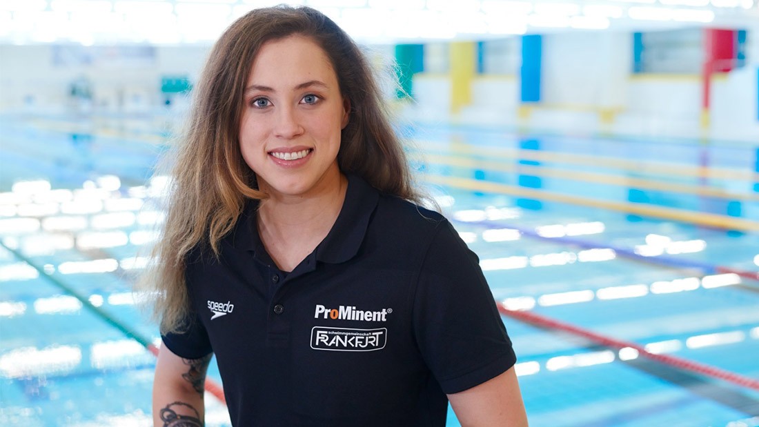 Voda je její živel – ProMinent podporuje plavkyni Sarah Köhlerovou