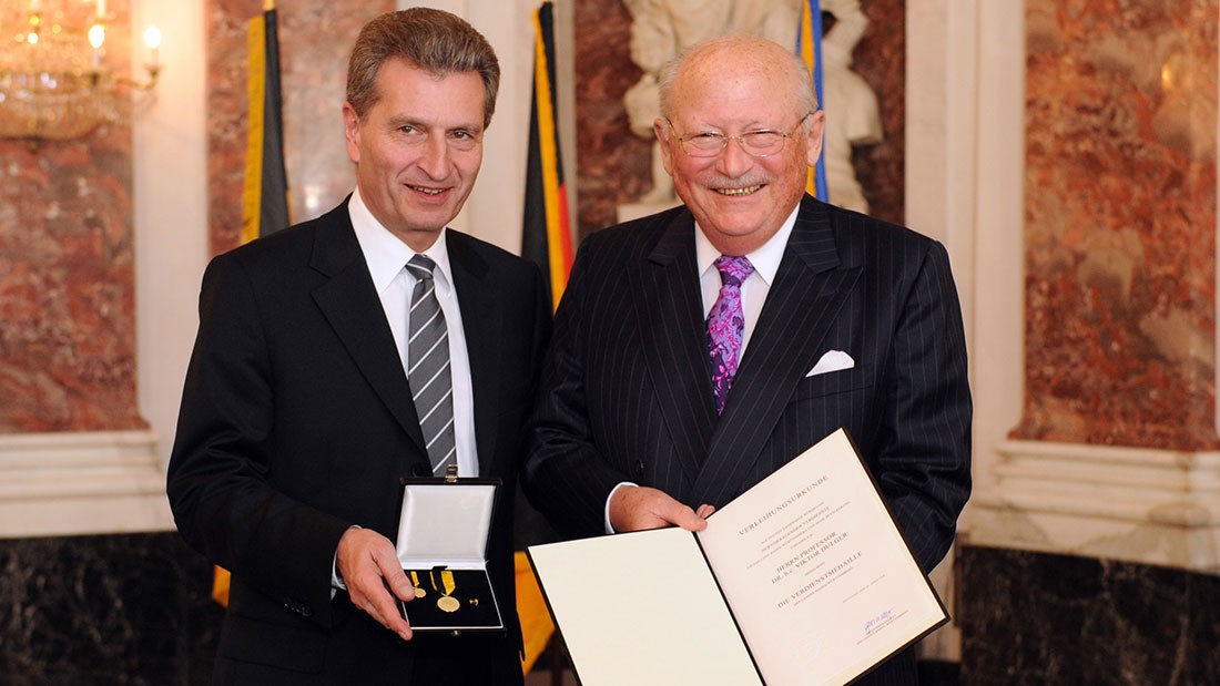 Medaile za zásluhy země Baden-Württemberg pro Prof. Dr. h.c. Viktora Dulgera